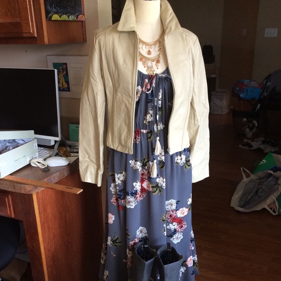 Gen. Leather Vintage Express Ivory/Cream Jacket 5/6, Pre-owned - Picture 2 of 16